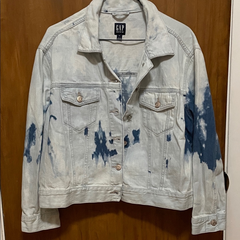 GAP Women's Light Blue Tie-Dye Denim Jacket